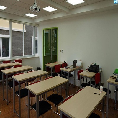 励志教育 教育咨询服务的重要支柱